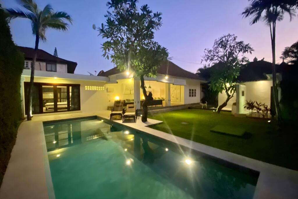Villa Lola Seminyak  Exterior photo
