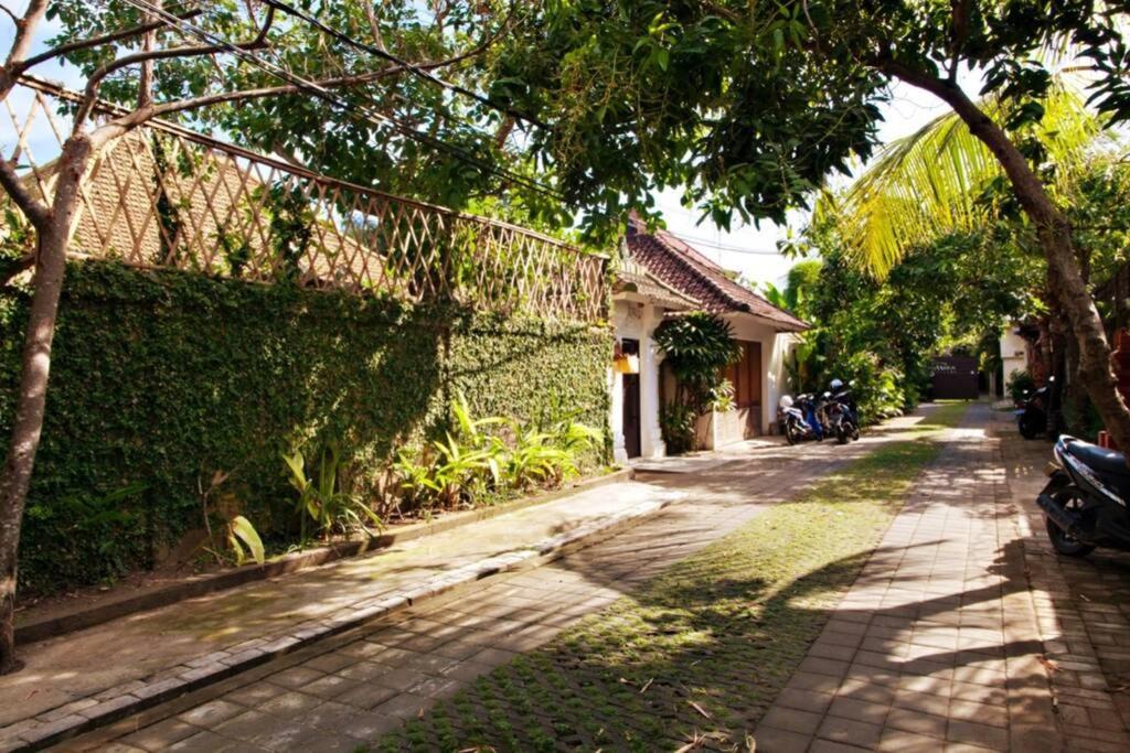 Villa Lola Seminyak  Exterior photo